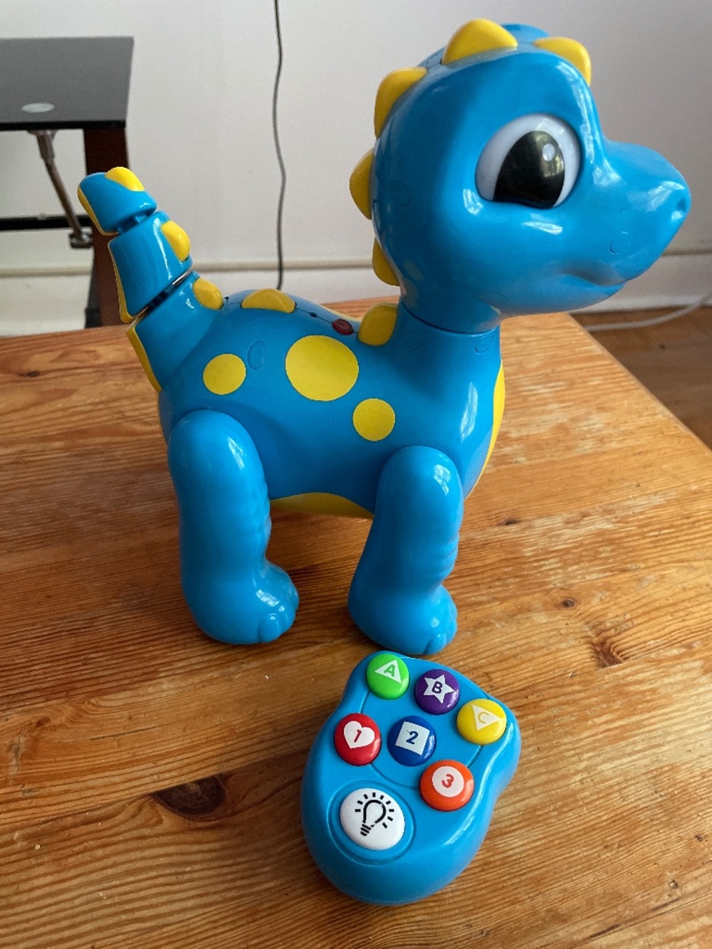 learning dinosaur with remote